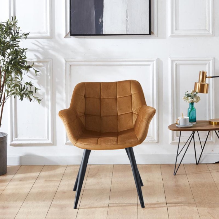 Krzesło tapicerowane do salonu Alaska brązowe nogi czarne pikowane welur