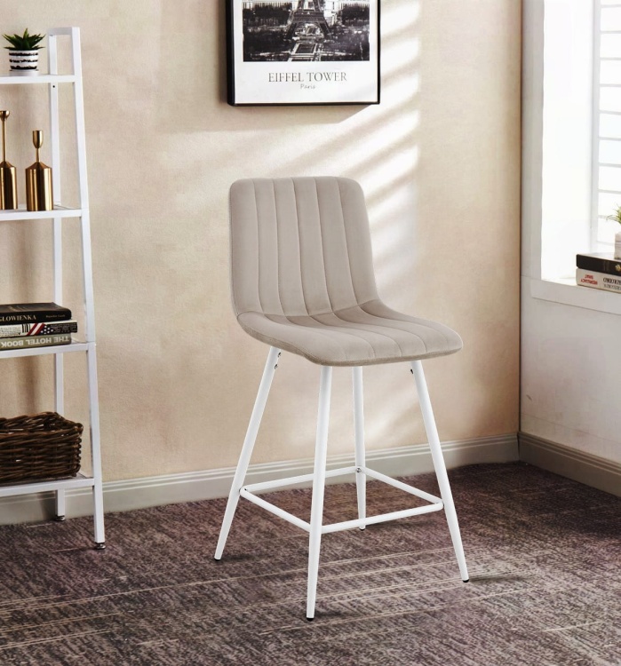 Hoker tapicerowany niski Alan beżowy, nogi białe 65 cm