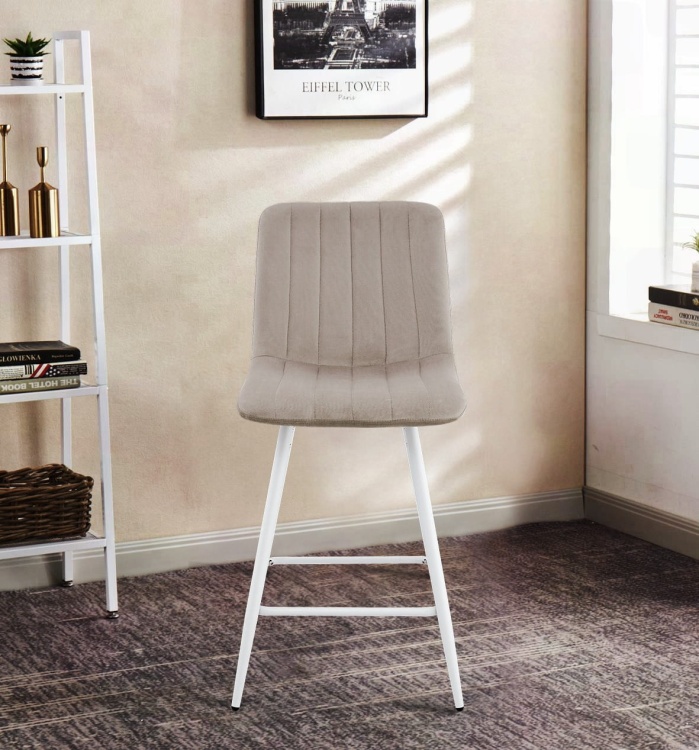 Hoker tapicerowany niski Alan beżowy, nogi białe 65 cm