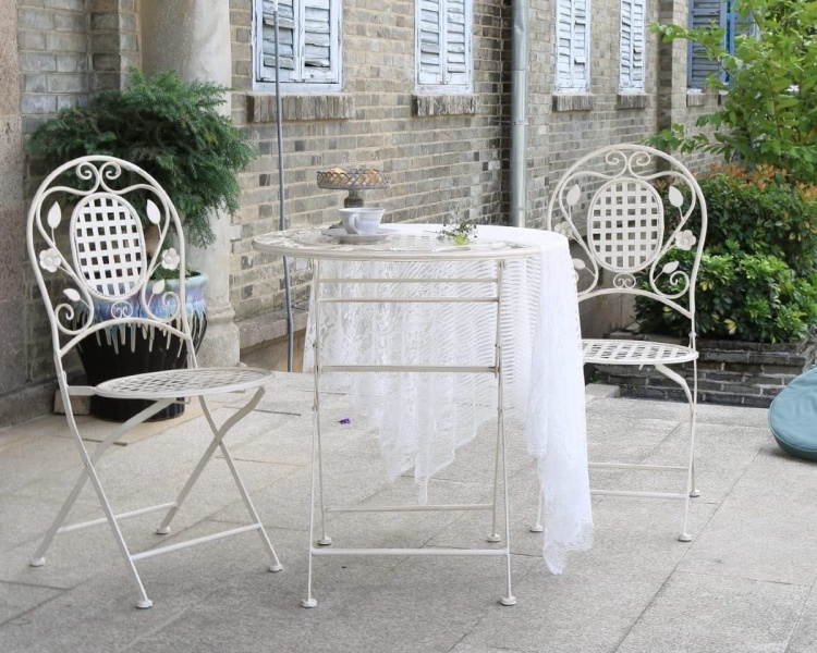 Zestaw mebli balkonowych, prowansalskich Bolio biały vintage