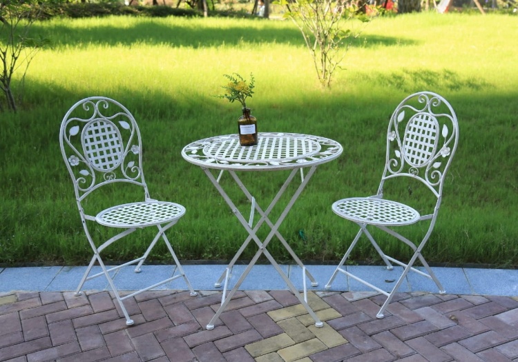 Zestaw mebli balkonowych, prowansalskich Bolio biały vintage