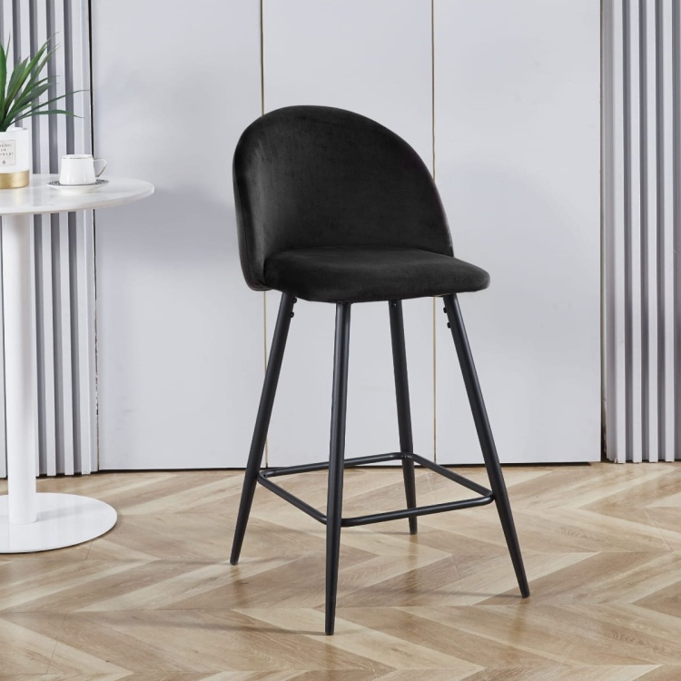Hoker tapicerowany niski Odessa czarny krzesło barowe, nogi czarne 65 cm