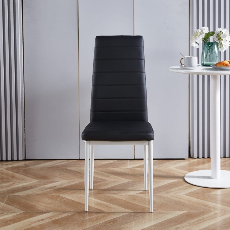 Krzesło do salonu Fabia czarne tapicerowane eko skóra na nogach białych