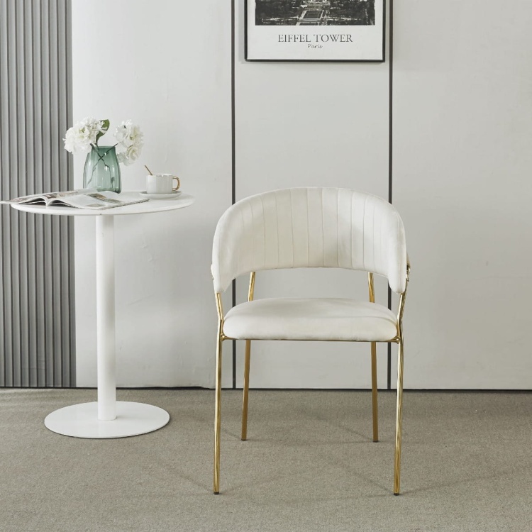 Krzesło tapicerowane Margo jasno beżowe nogi złote welur