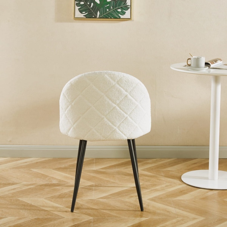 Krzesło do jadalni z tkaniny szenilowej Odessa Teddy kremowe nogi czarne boucle chenilla