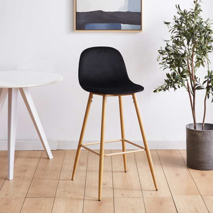 Hoker tapicerowany Nilson czarny, nogi motyw drewno 75 cm