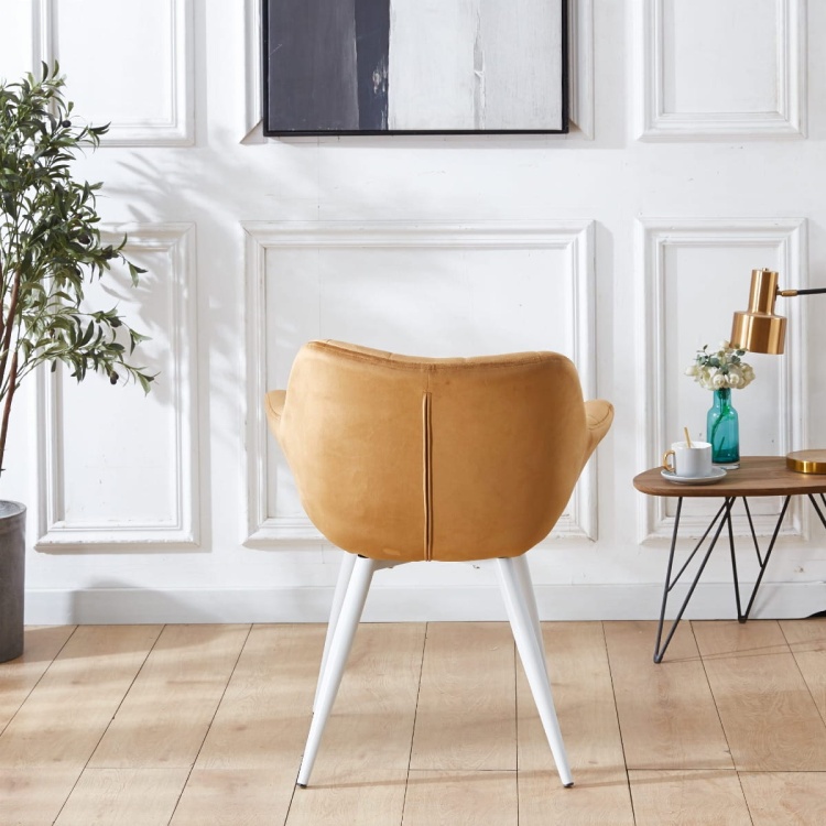 Fotel tapicerowany Alaska brązowy, nogi białe pikowany welur