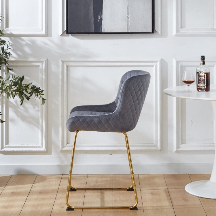 Hoker tapicerowany Colin ciemno szary, nogi złote 63 cm