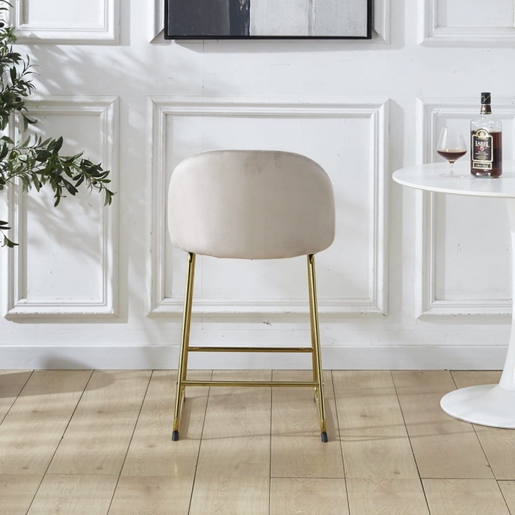 Hoker tapicerowany Odessa beżowy, nogi złote 61 cm