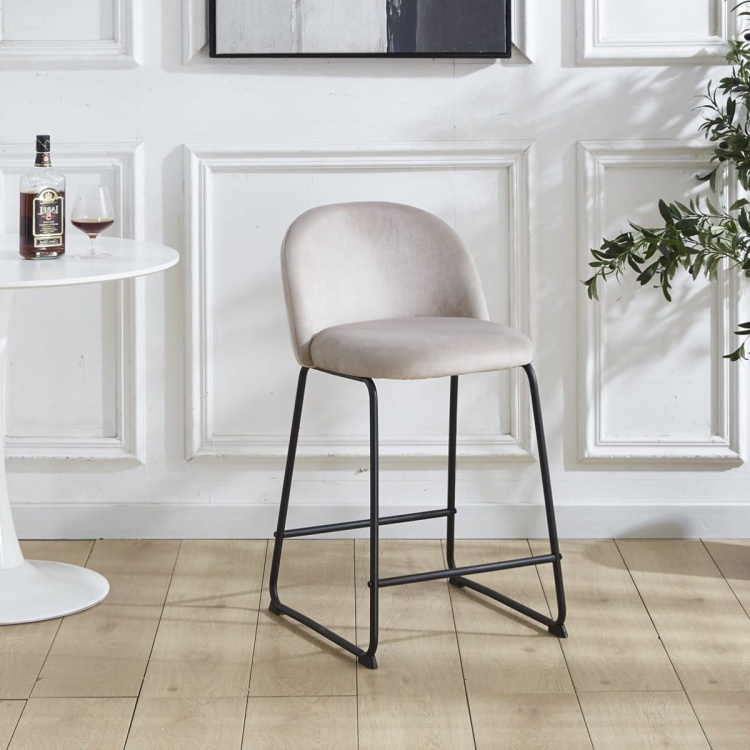 Hoker tapicerowany Odessa beżowy, nogi 61 cm