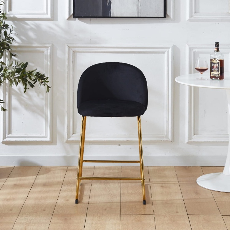 Hoker tapicerowany Odessa czarny, nogi złote 61 cm