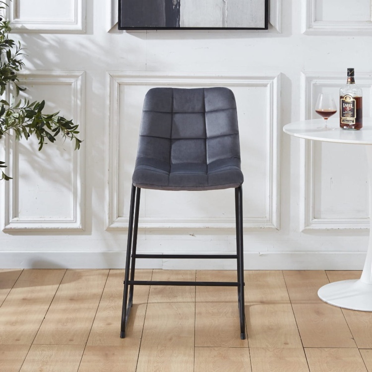 Hoker tapicerowany Maroko ciemno szary, nogi czarne 61 cm