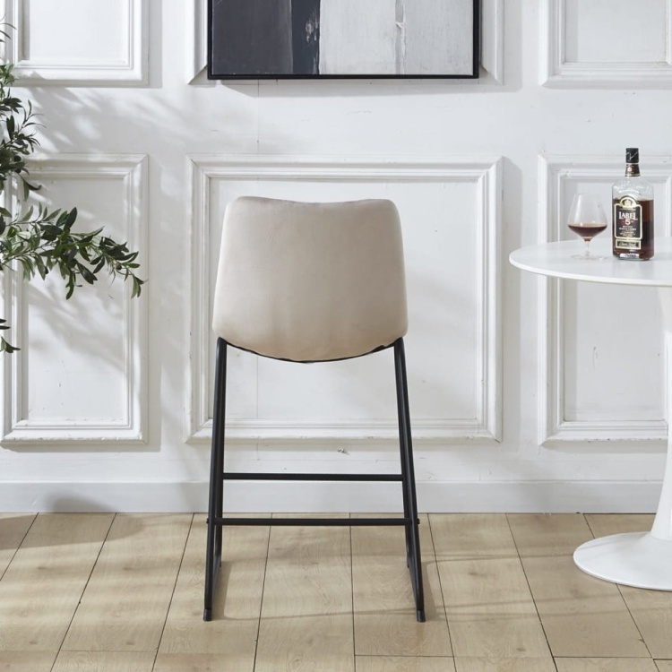 Hoker tapicerowany Maroko beżowy, nogi czarne 61 cm