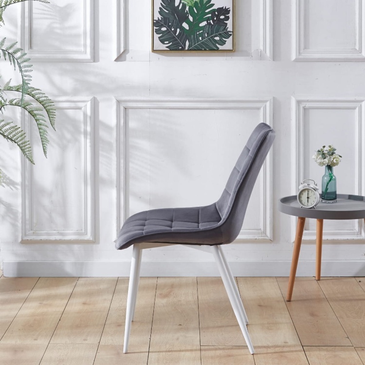 Krzesło do salonu Maroko ciemno szare nogi białe welur