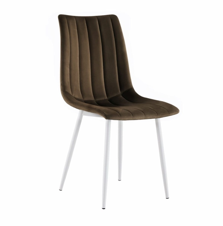 Krzesło tapicerowane Alan brązowe (czekoladowe), welurowe, nogi białe. Widok z przodu, bokiem