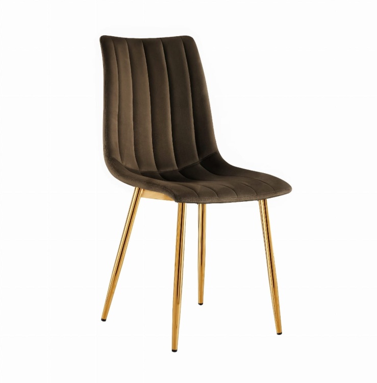 Krzesło tapicerowane Alan brązowe (czekoladowe), welurowe, nogi złote. Widok z przodu, bokiem.