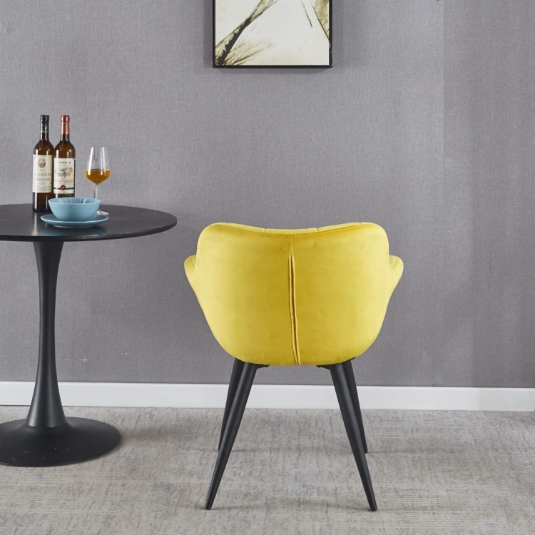 Fotel do salonu Alaska żółty, nogi czarne tapicerowany pikowany welur