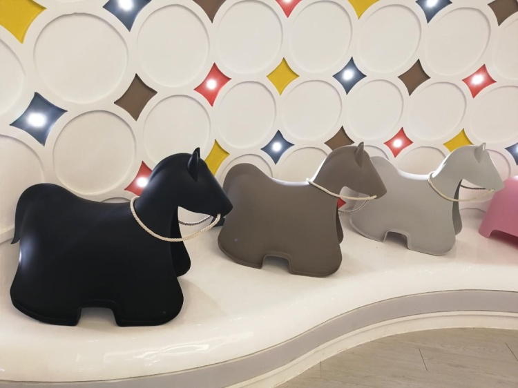 Siedzisko Dla Dzieci "Konik Szarlotka", przygoda w twoim domu